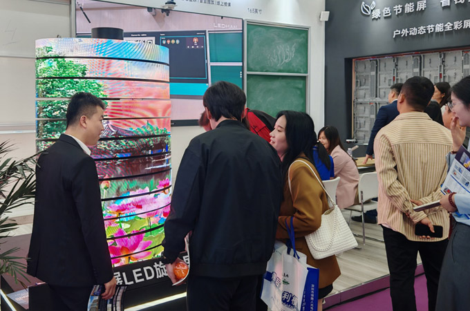 LED CHINA 2025圓滿落幕 | 雷曼康碩展顯示應(yīng)用場(chǎng)景體驗(yàn)人氣火爆