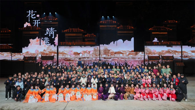 超感演藝《花開(kāi)靖港》首秀 康碩展戶外透明屏助力沉浸式體驗(yàn)