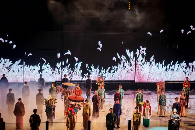 超感演藝《花開(kāi)靖港》首秀 康碩展戶外透明屏助力沉浸式體驗(yàn)